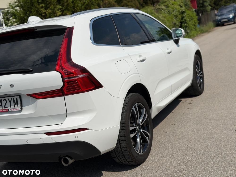 Volvo XC 60 B4 D AWD Momentum Pro - 39