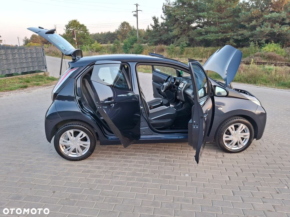 Toyota Aygo x-clusiv - 17