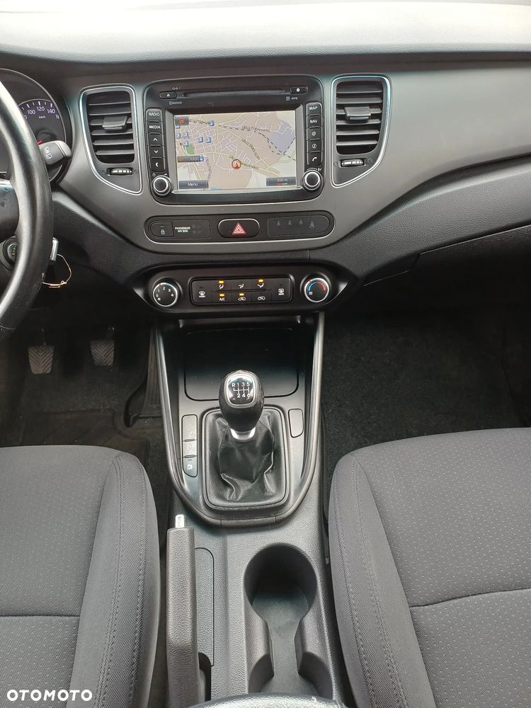 Kia Carens 1.7 CRDi 115 Dream Team Edition - 26