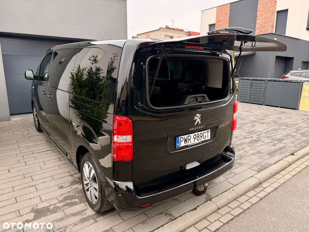 Peugeot Traveller - 16