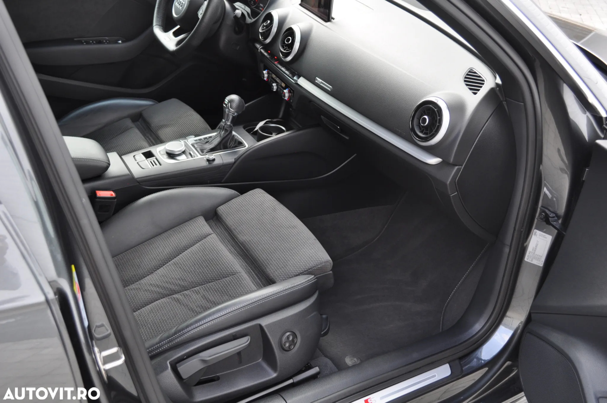 Audi A3 1.5 35 TFSI S tronic Sport - 21