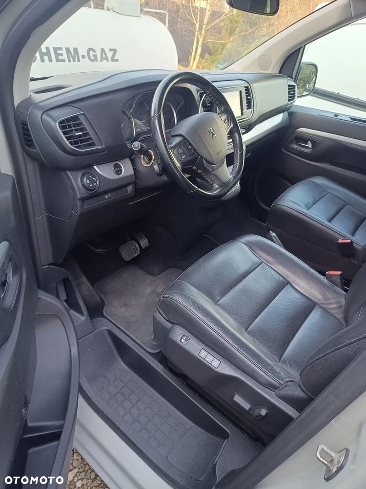 Peugeot Traveller L2 2.0 EAT8 Business VIP - 32