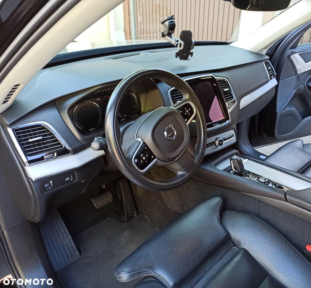 Volvo XC 90 B5 D AWD Geartronic Momentum - 9