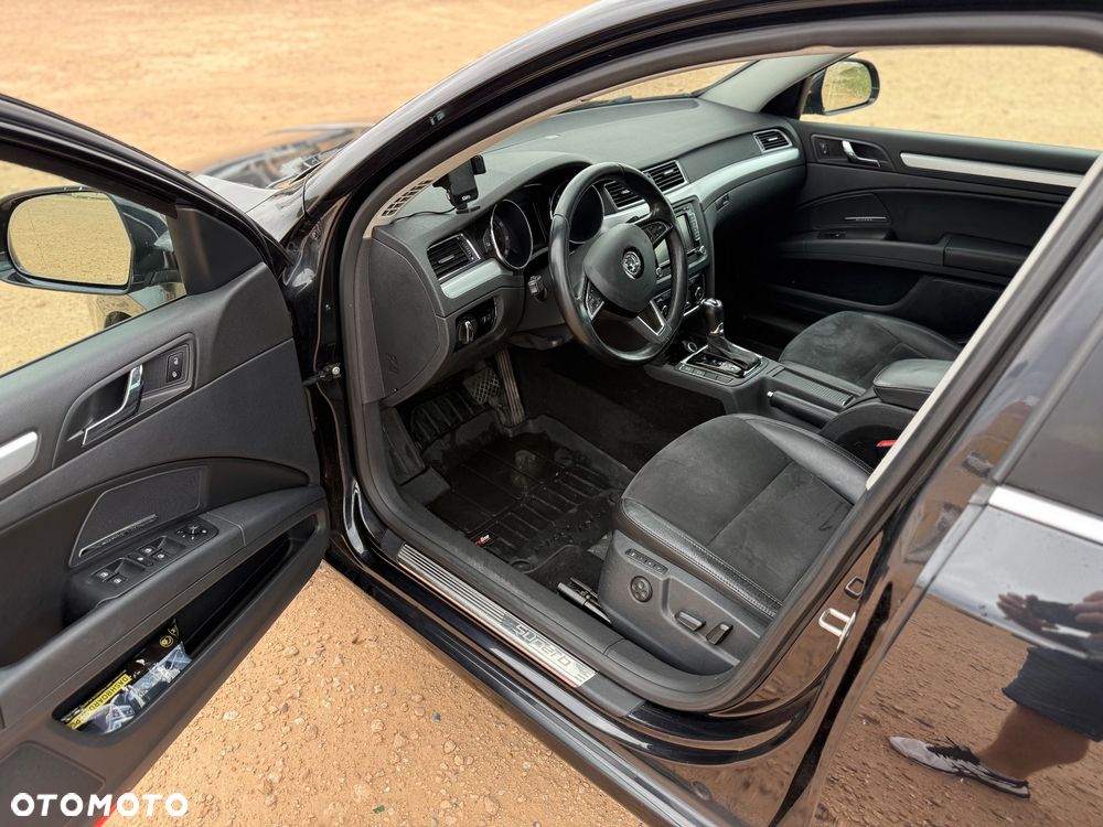 Skoda Superb 3.6 FSI 4x4 Elegance DSG - 15