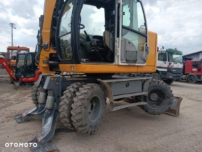 Liebherr A 912 COMPACT - 12