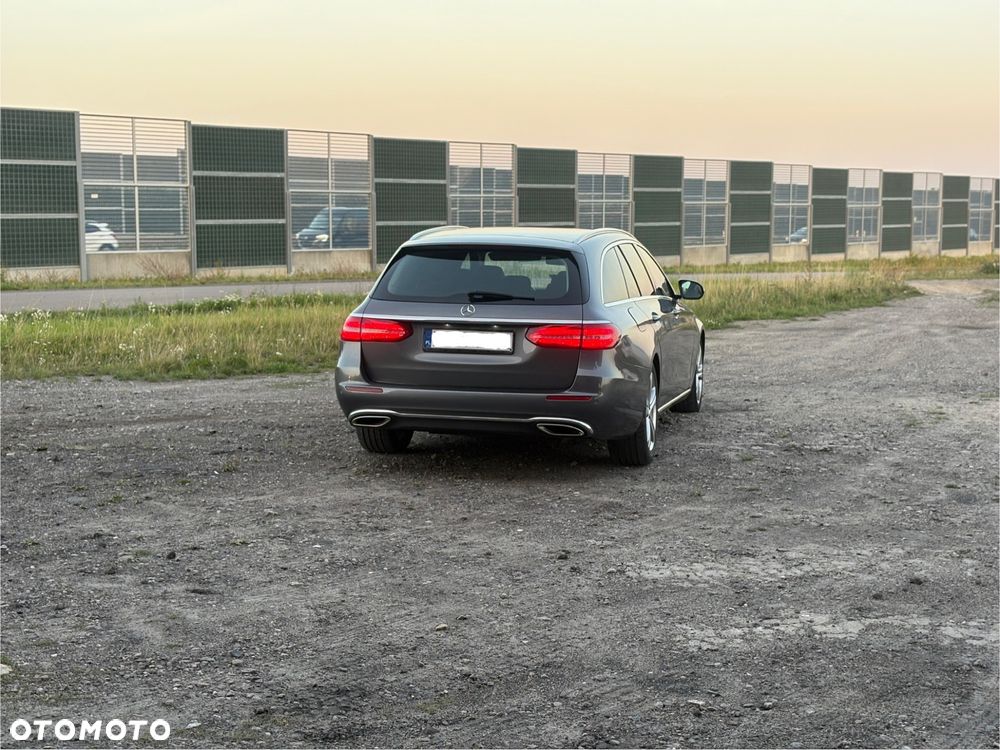 Mercedes-Benz Klasa E 400 4Matic 9G-TRONIC Avantgarde - 6