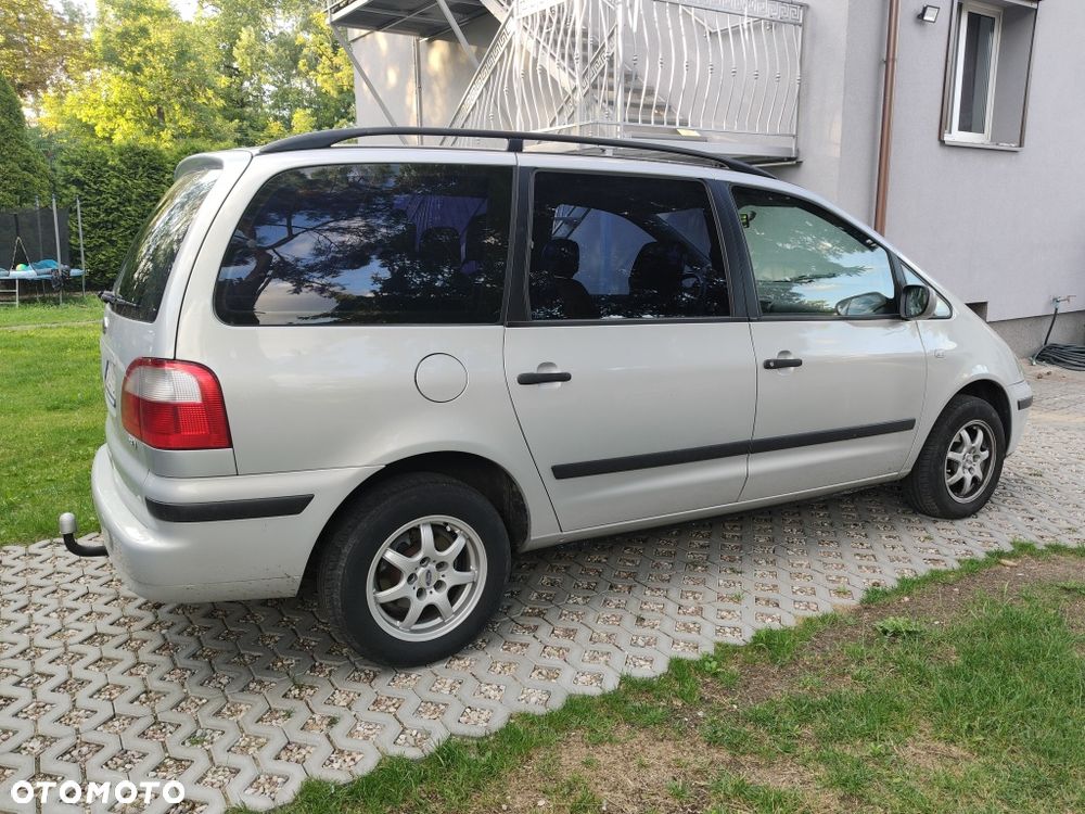 Ford Galaxy - 7