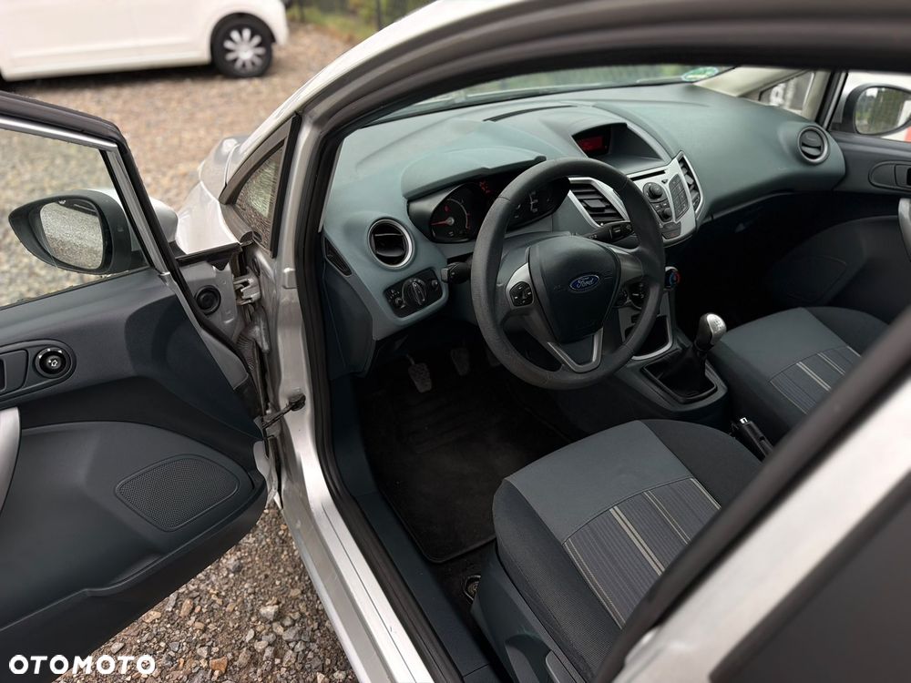 Ford Fiesta 1.25 Silver X - 11