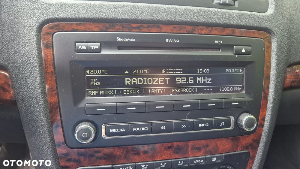 SKODA OCTAVIA II LIFT RADIO FABRYCZNE SWING 1Z0035161G - 3
