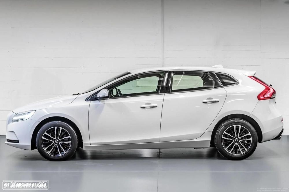 Volvo V40 2.0 D3 Momentum - 14