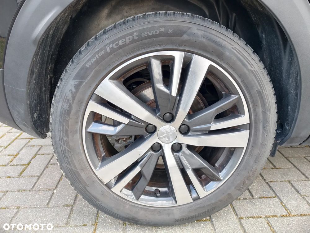 Peugeot 3008 1.5 BlueHDi Allure S&S EAT8 - 27