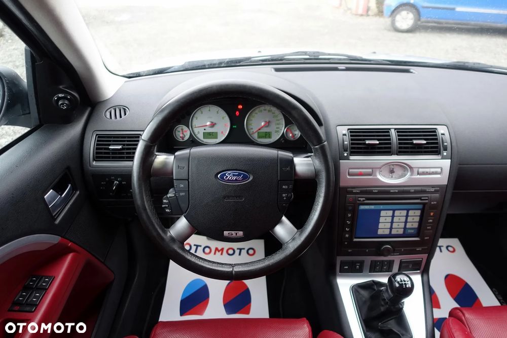 Ford Mondeo 3.0 V6 ST 220 - 15