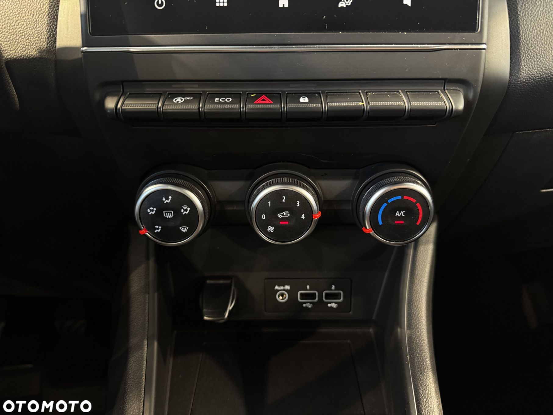 Renault Captur - 25