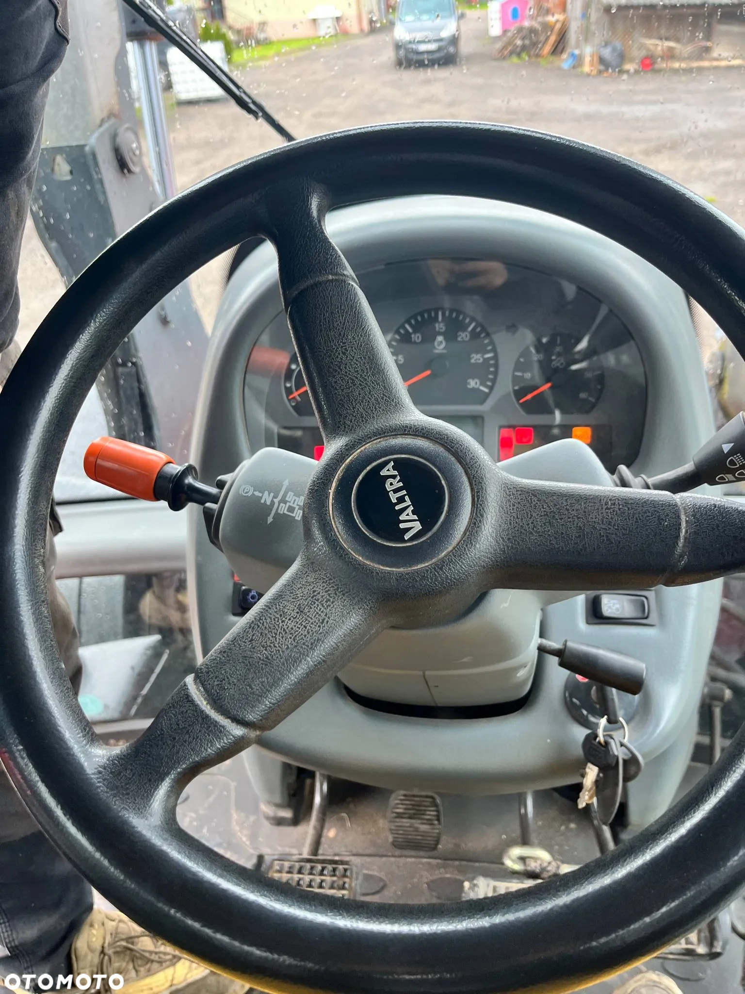 Valtra N122 - 12