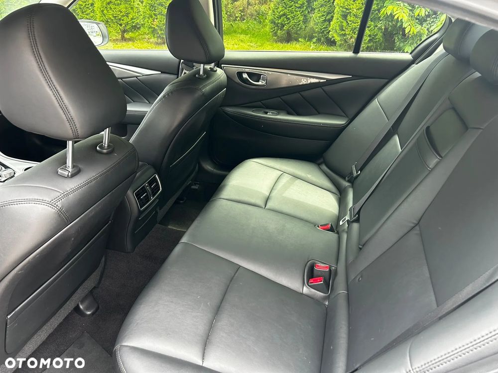 Infiniti Q50 - 24