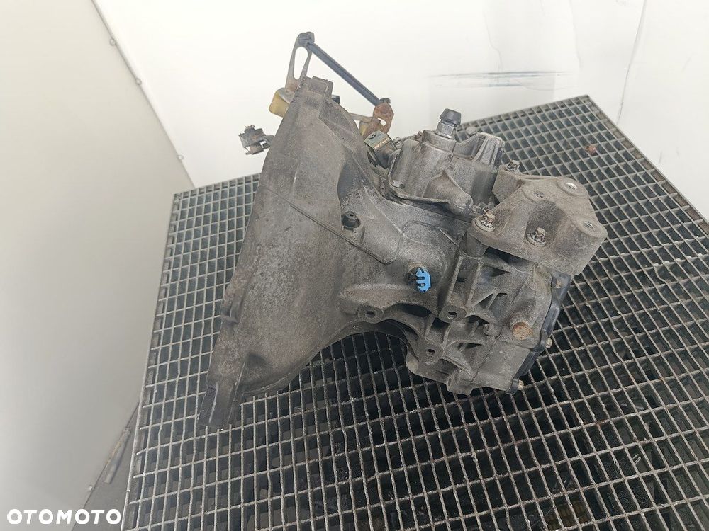 SKRZYNIA BIEGÓW MANUALNA 5 OPEL ASTRA H T4C394 1.6 16V 115KM - 5