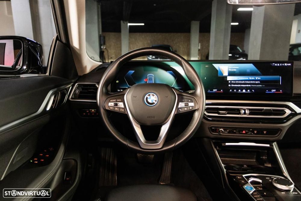 BMW i4 eDrive40 - 18
