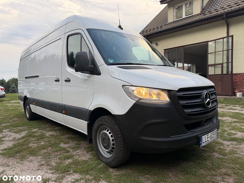 Mercedes-Benz Sprinter - 1