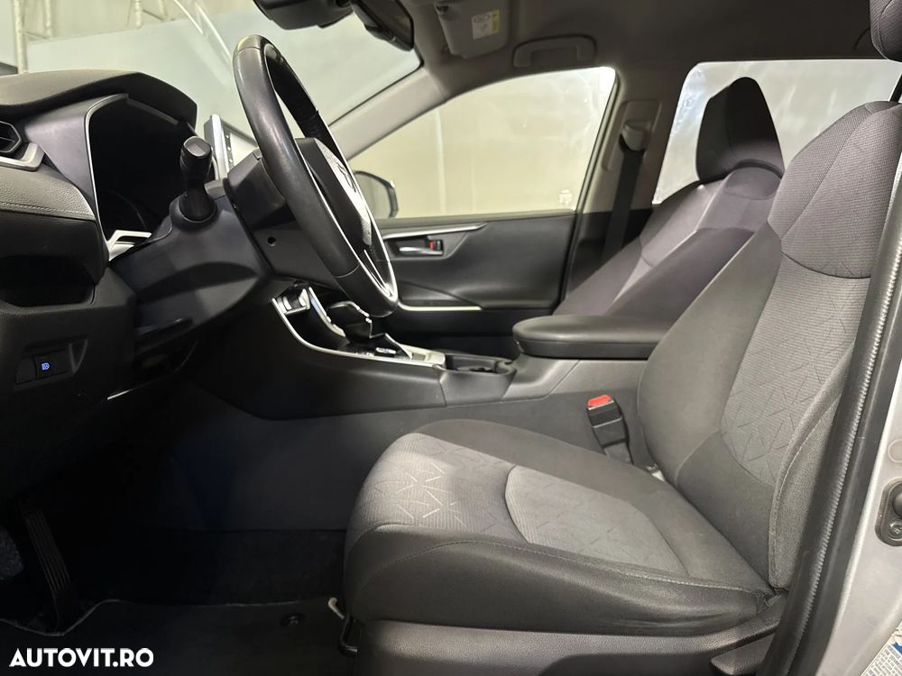 Toyota RAV4 - 22