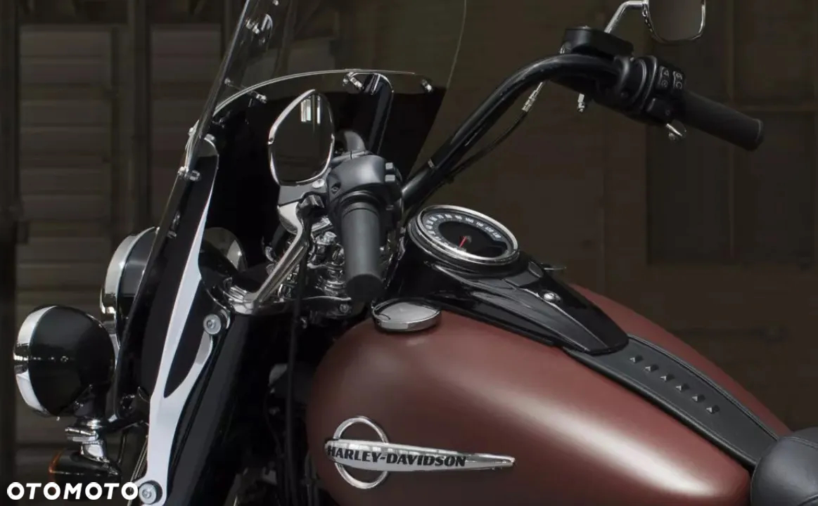 Harley Davidson Softail FLHC S FLSL  Obudowa konsola licznika 70900716 Heritage M8 - 2
