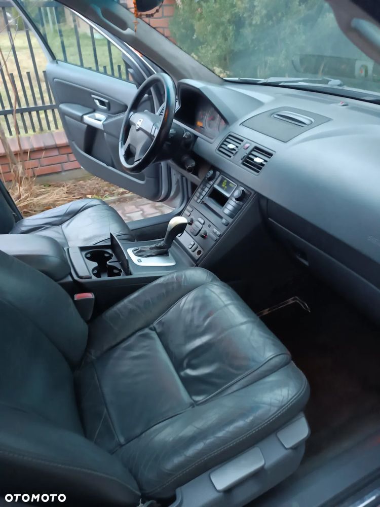Volvo XC 90 2.4 D5 - 18