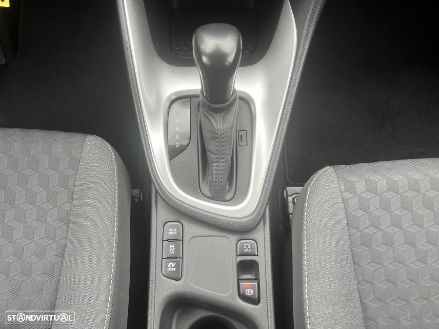 Toyota Yaris 1.5 HDF Comfort Plus - 35