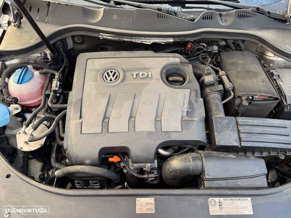 VW Passat Variant 1.6 TDI Confortline BlueMotion - 12