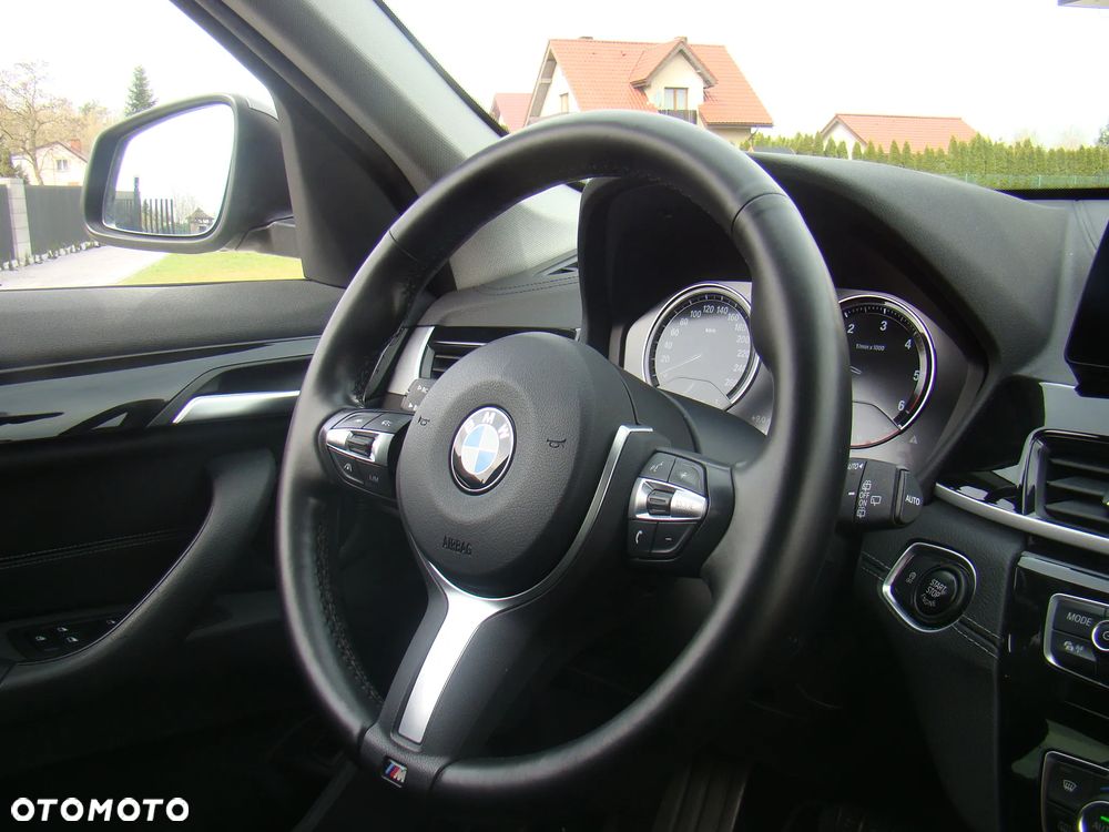 BMW X1 xDrive20d Sport Line - 37