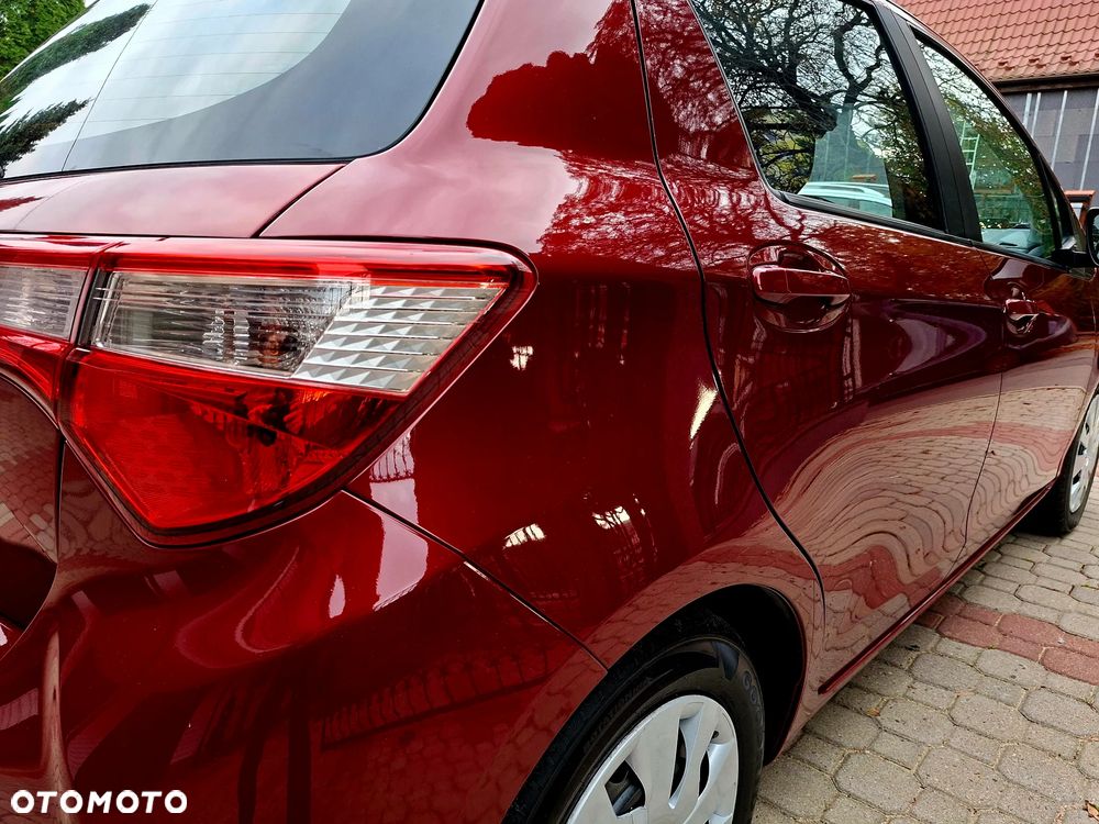 Toyota Yaris - 10