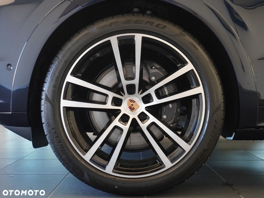 Porsche Cayenne E-Hybrid PHEV Black Edition - 11