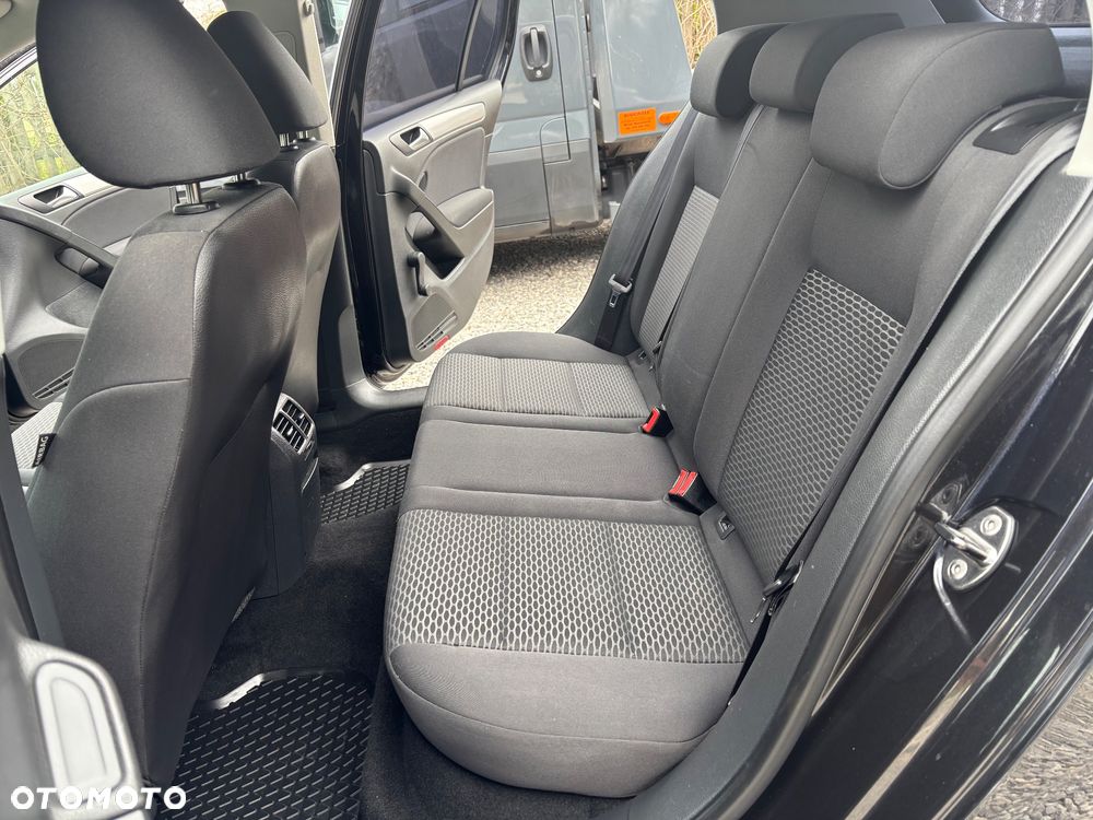 Volkswagen Golf 1.4 Team - 27