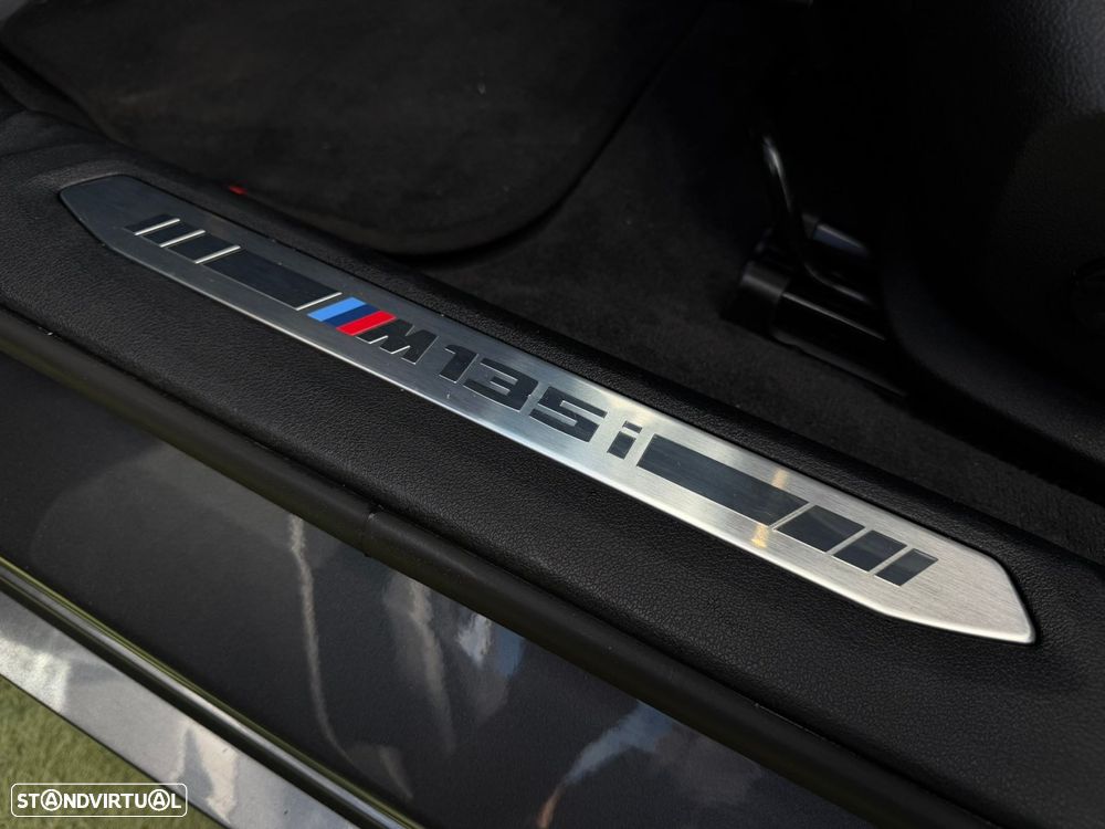 BMW M135i xDrive - 17
