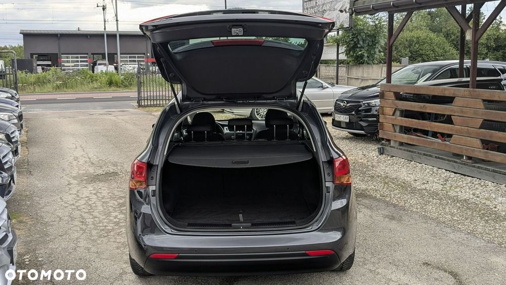 Kia Ceed 1.4 CVVT Attract - 33