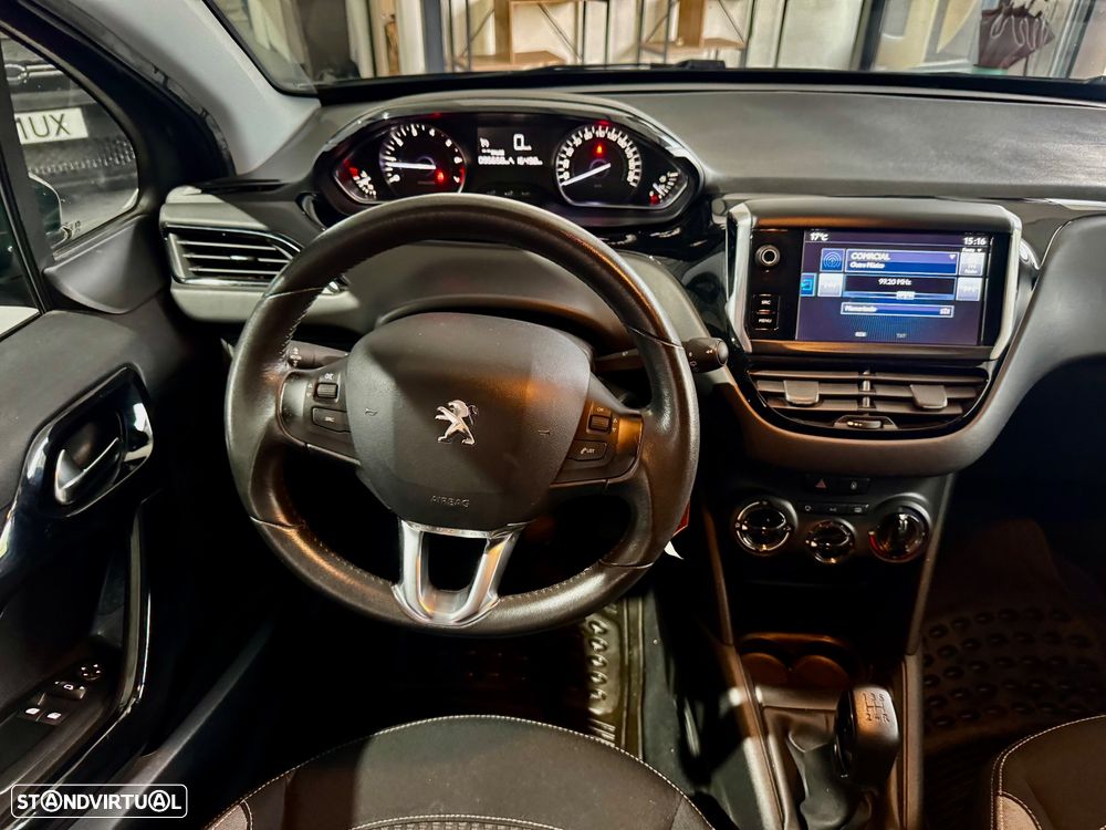 Peugeot 208 1.2 PureTech Style - 8