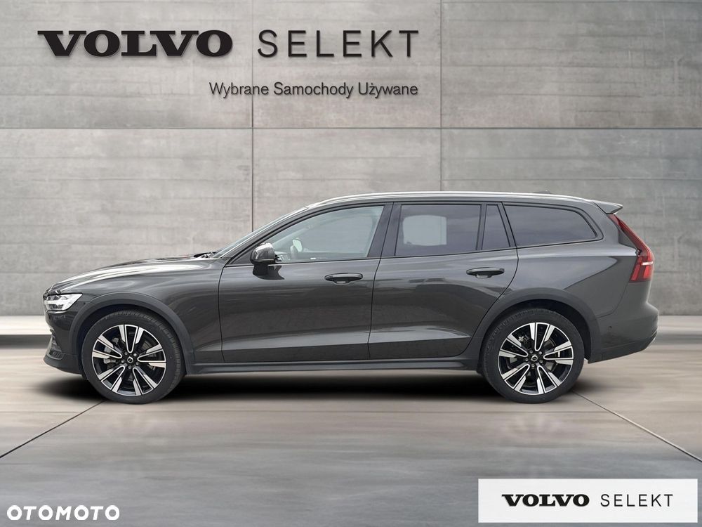 Volvo V60 Cross Country - 6