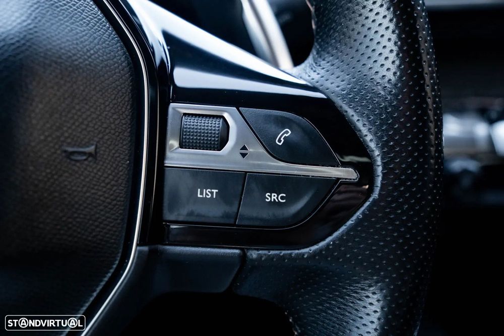 Peugeot 3008 1.5 BlueHDi GT Line EAT8 - 19