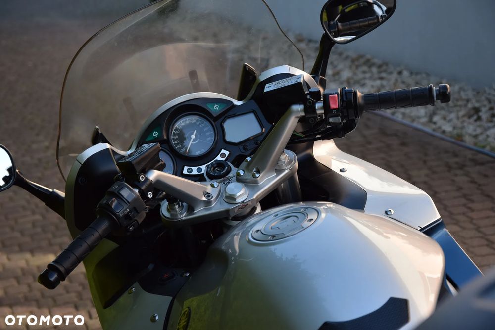 Yamaha FJR - 5