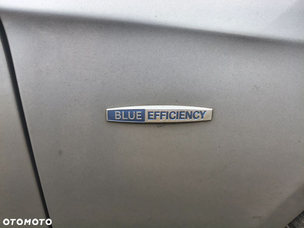 Mercedes-Benz Klasa E - 9