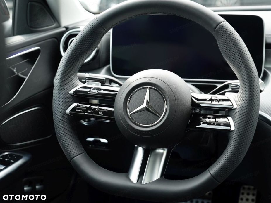 Mercedes-Benz Klasa C 200 mHEV 4-Matic AMG - 9