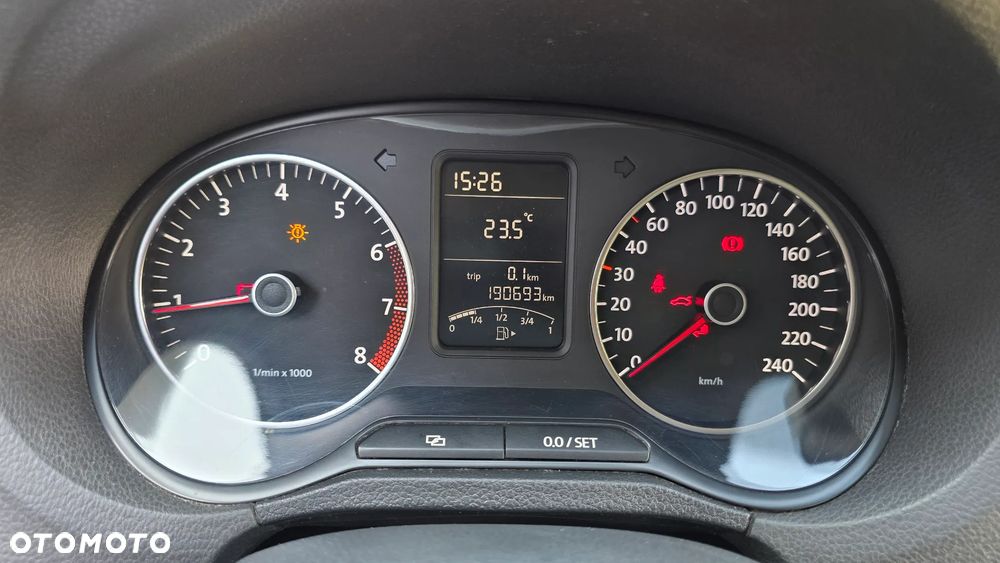 Volkswagen Polo 1.2 Team - 31