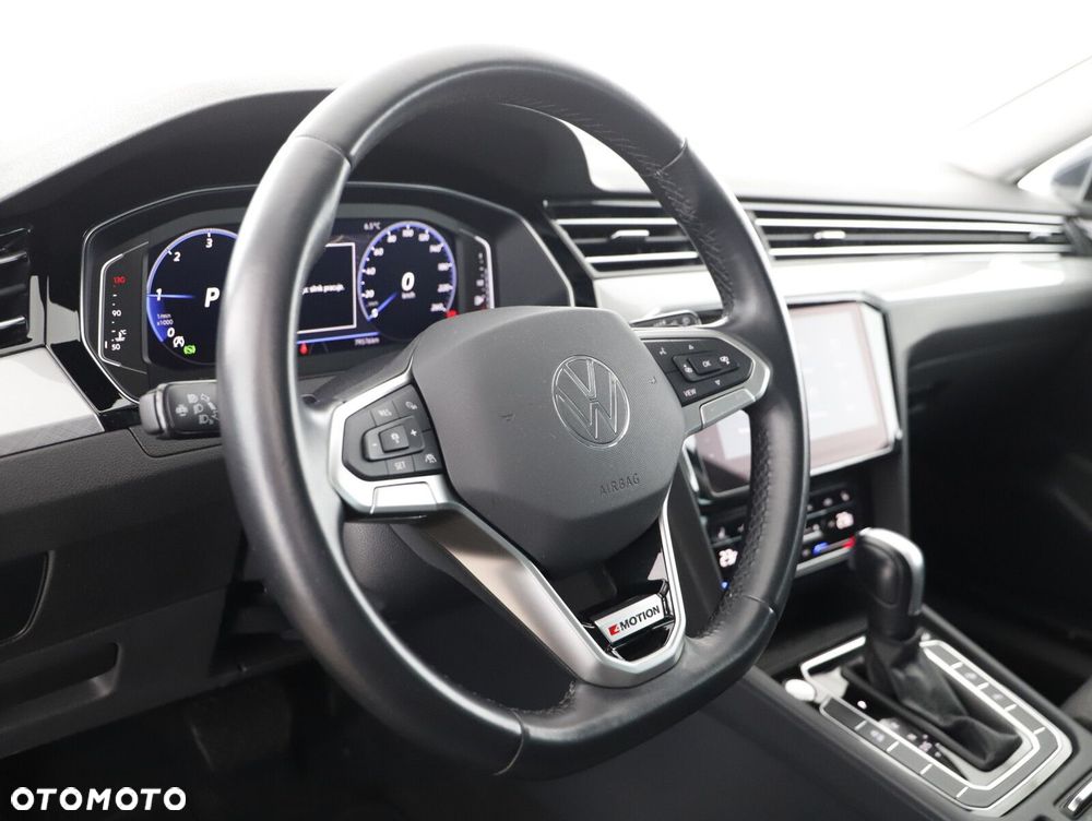 Volkswagen Passat Variant 2.0 TDI 4Mot Elegance DSG - 14