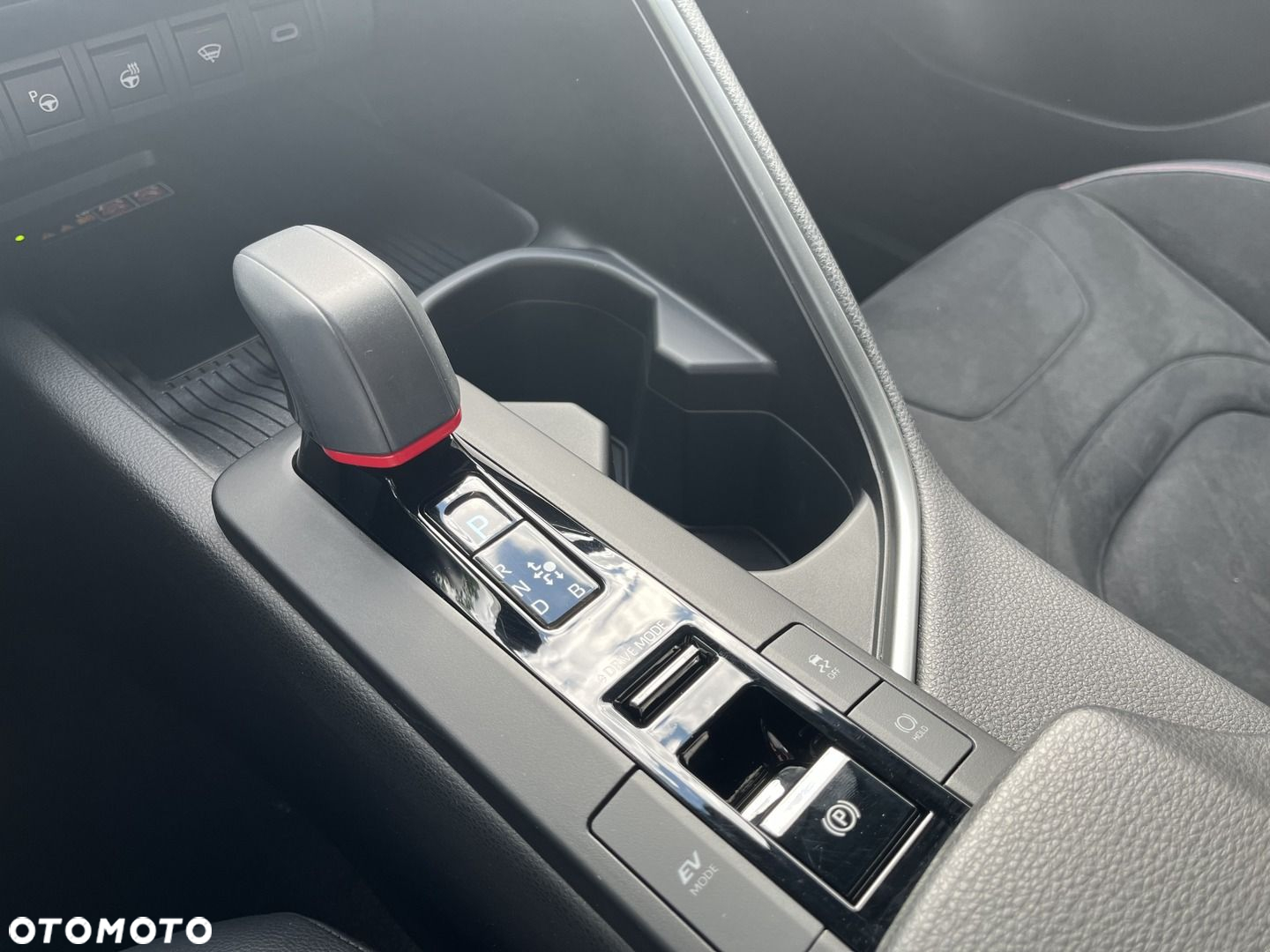 Toyota C-HR 2.0 Hybrid Dynamic Force GR Sport Premiere Edition - 12