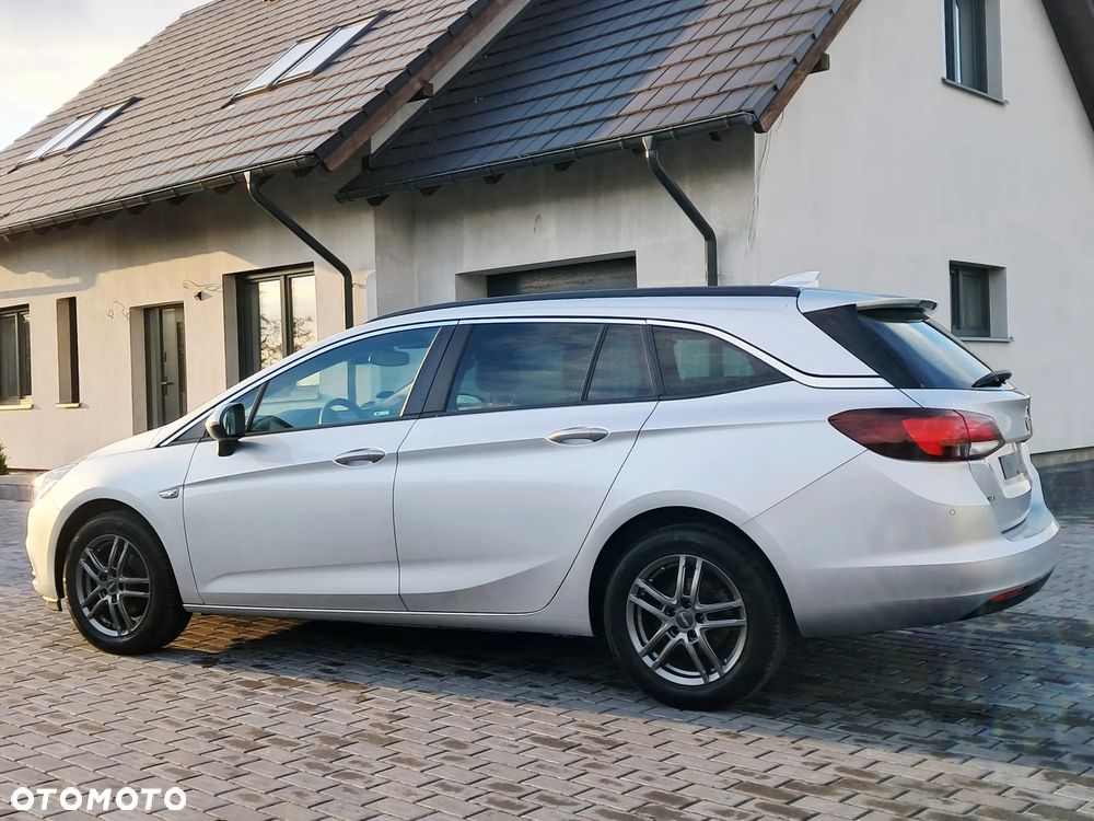 Opel Astra V 1.4 T Enjoy - 18