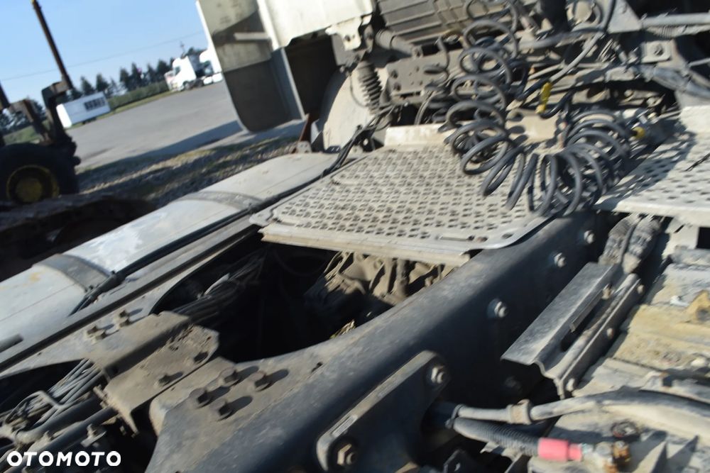 DAF CF 85.410 - 11