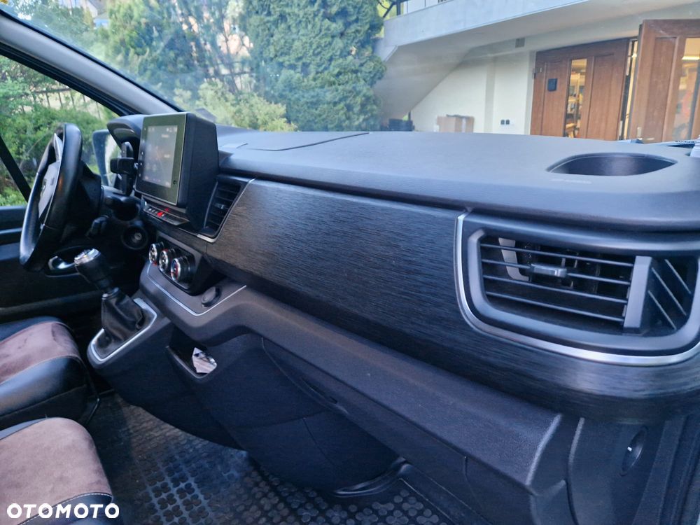 Renault Trafic - 11