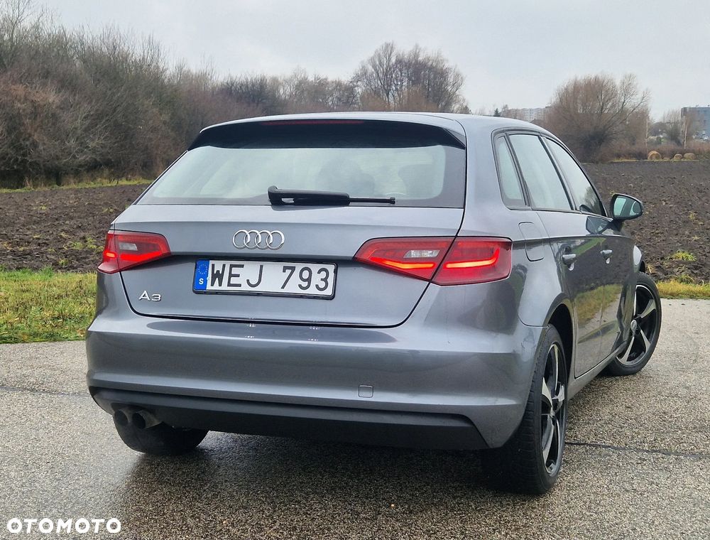 Audi A3 Sportback - 3