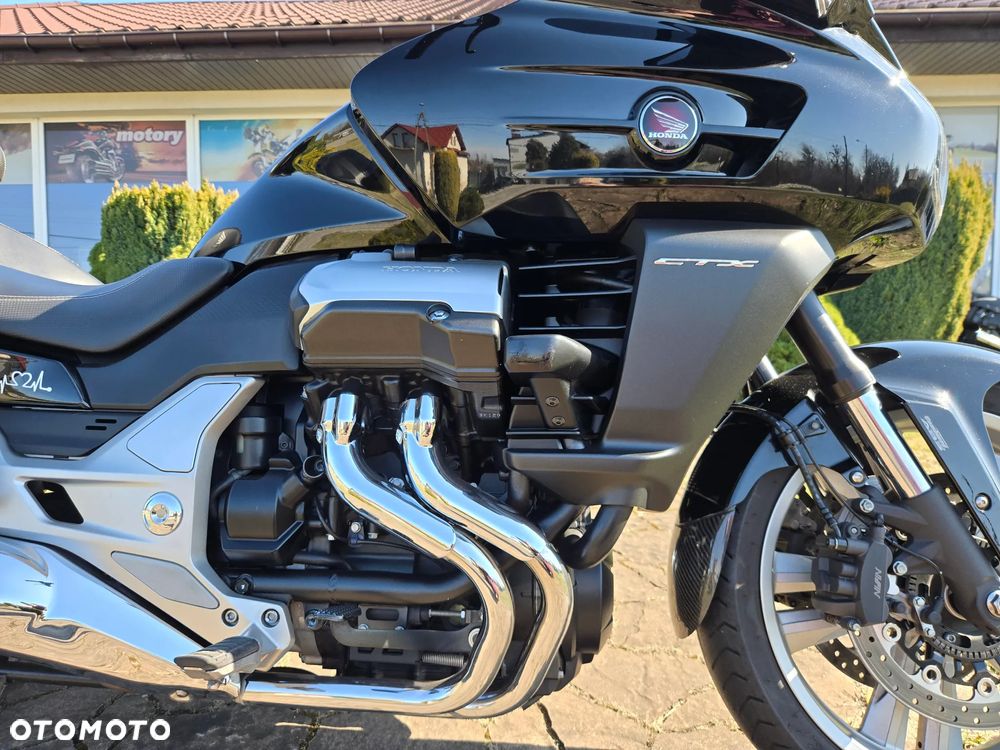 Honda CTX - 7