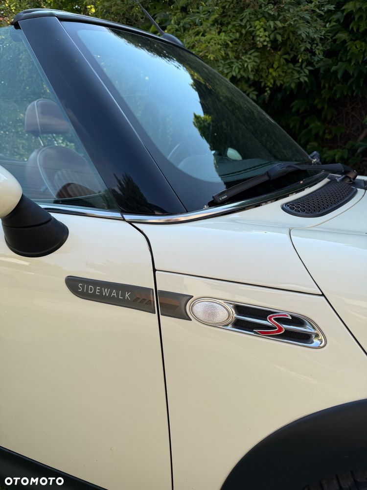 MINI Cooper S Sidewalk - 9