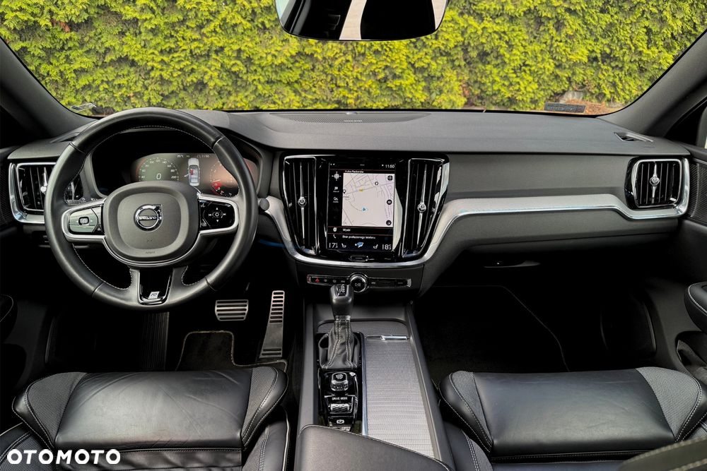 Volvo S60 T4 R-Design - 5