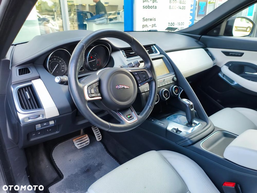 Jaguar E-Pace 2.0 i4D AWD R-Dynamic - 4